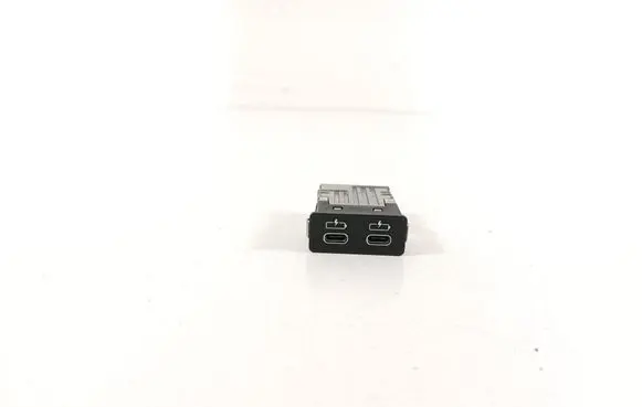 BMW 2 F46 USB socket connector 8711938
