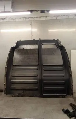 Volkswagen Caddy Partition between cabin 