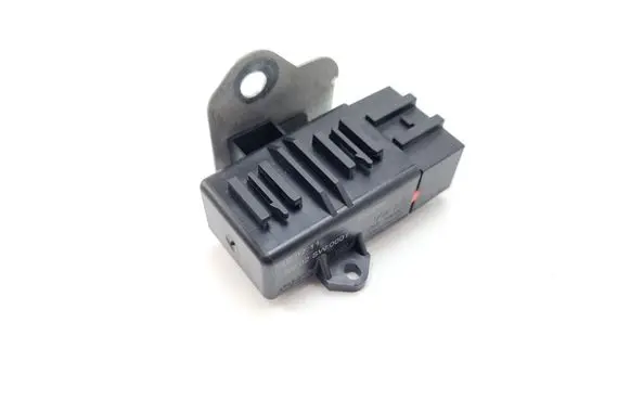 Volkswagen Amarok Seat heating relay 6R0959772A