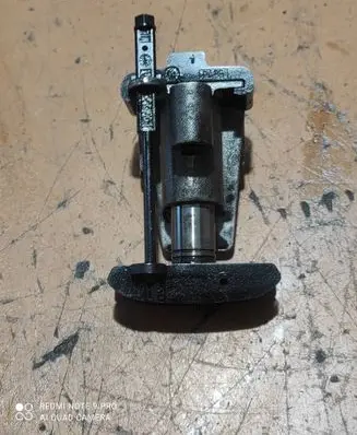 Land Rover Freelander 2 - LR2 Timing belt/chain tensioner 