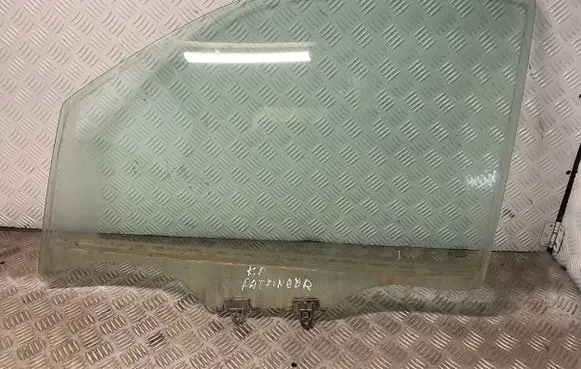 Nissan Pathfinder R51 Front door window glass four-door