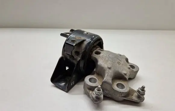 Buick Encore I Engine mount bracket 42476587 573AYM000