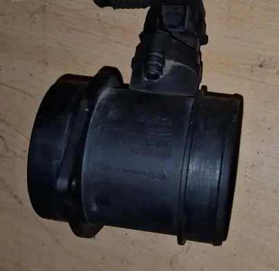 Volvo V70 Mass air flow meter 9470640 0280219045