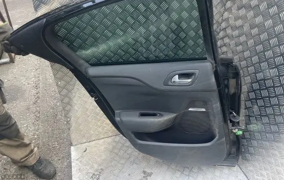 Citroen DS4 Front door