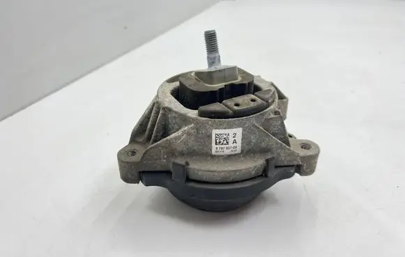 BMW 4 F32 F33 Engine mount bracket 6787657 251114