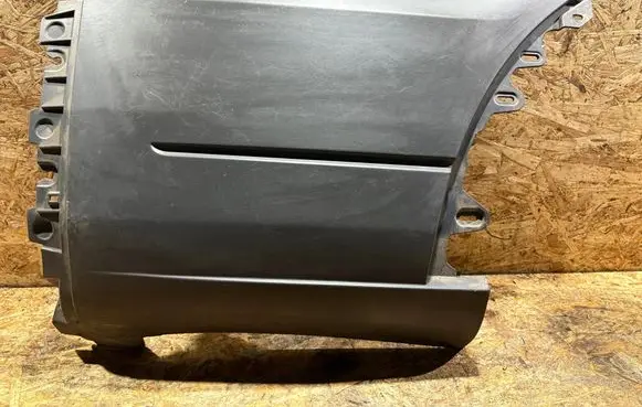 Rear bumper corner part panel trim