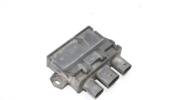 Jaguar E-Pace Tailgate/trunk control unit/module C74781102