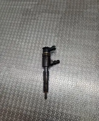 Fuel injector