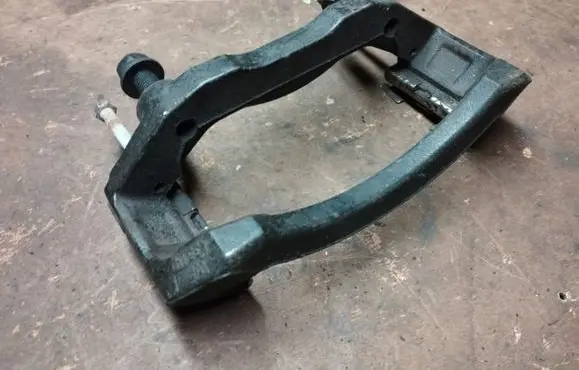 Dodge Durango II Front Brake Caliper Pad/Carrier 13711501