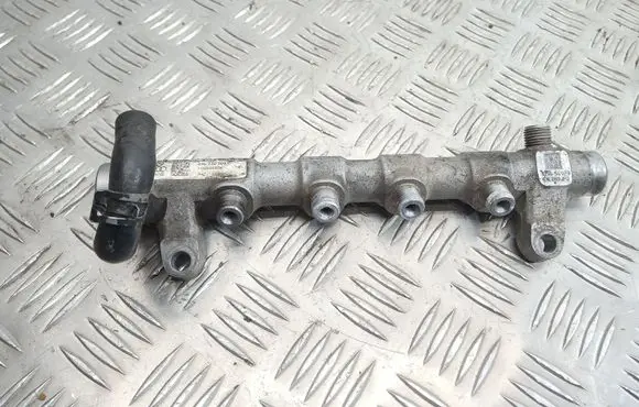 Volkswagen PASSAT B7 Fuel main line pipe 03L130089P
