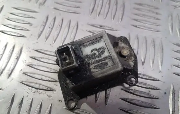 Ford Mondeo MK II Ignition amplifier control unit 0310025012 93ab-12a019-ab