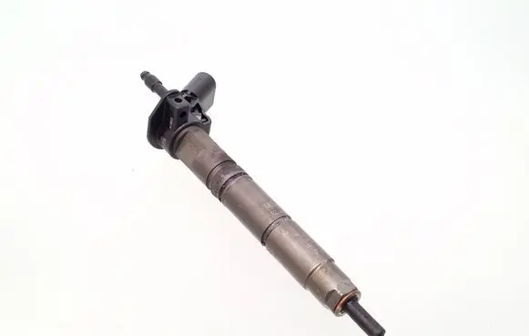 Mercedes-Benz CLS C219 Fuel injector 0445115076 A6420701987