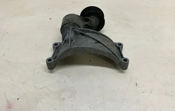 Porsche Cayenne (92A) Generator/alternator belt tensioner 06E903133AB 06E903143D