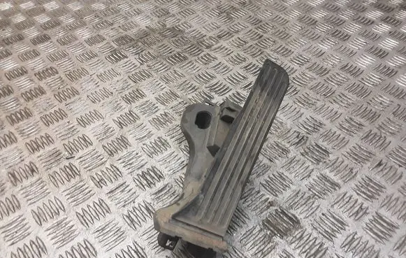 Volkswagen Golf V Accelerator throttle pedal 1K1721503L