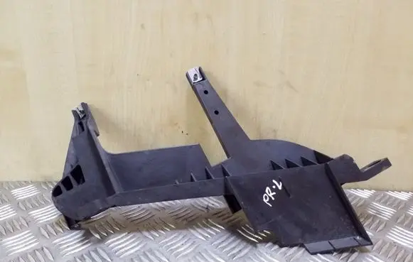 BMW X3 E83 Headlight/headlamp mounting bracket 1301073024