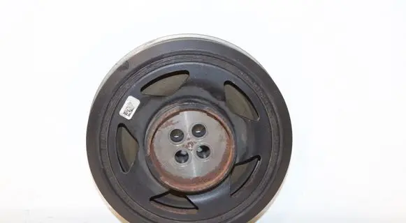 BMW 2 F46 Crankshaft pulley 8584913