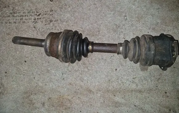 Nissan Terrano Front driveshaft