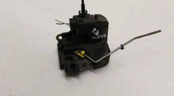 Renault Scenic I Front door lock PP30FV