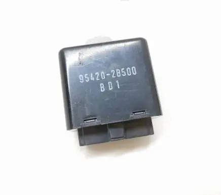 Hyundai Santa Fe Window wiper relay 954202B500