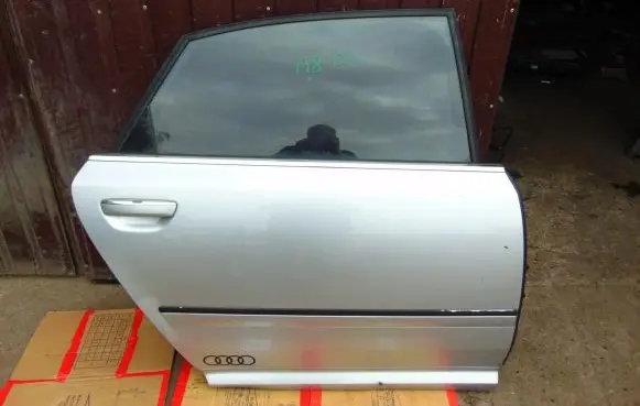 Audi A8 S8 D3 4E Rear door
