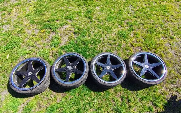 KIA Stinger R20 alloy rim 