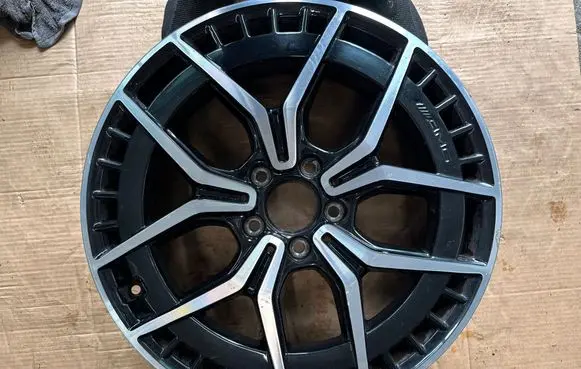 R19 alloy rim