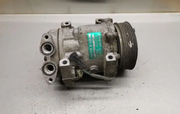 Ford Focus C-MAX Air conditioning (A/C) compressor (pump) 3M5H19D629GC