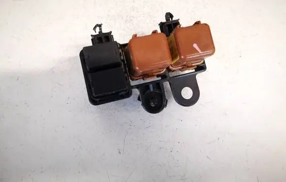 Subaru Legacy Fuse box set 25232aa020