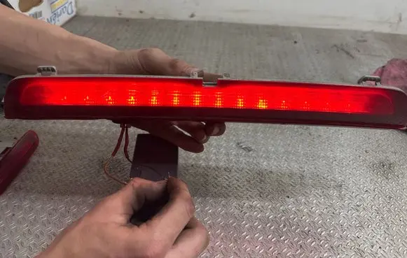 Mercedes-Benz B W246 W242 Third/center stoplight 01055400 A2468200156