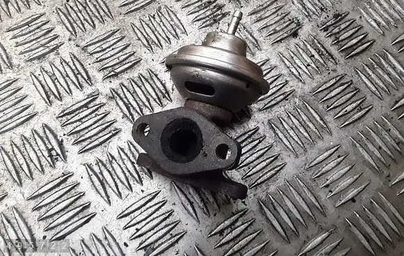 Audi A4 S4 B5 8D EGR valve cooler 028131501E
