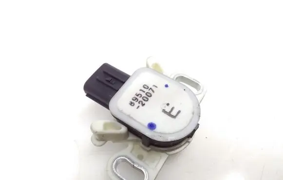 Toyota Avensis T270 Clutch pedal sensor 8951020071