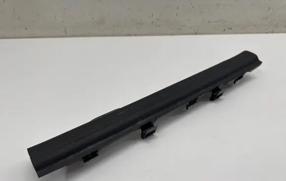 Hyundai Tucson IV NX4 Front sill trim cover 85880N7000
