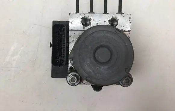 Audi A4 S4 B7 8E 8H ABS Pump 8E0910517H