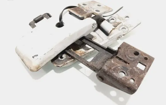 Mercedes-Benz Sprinter W901 W902 W903 W904 Rear door lower hinge 9017400737