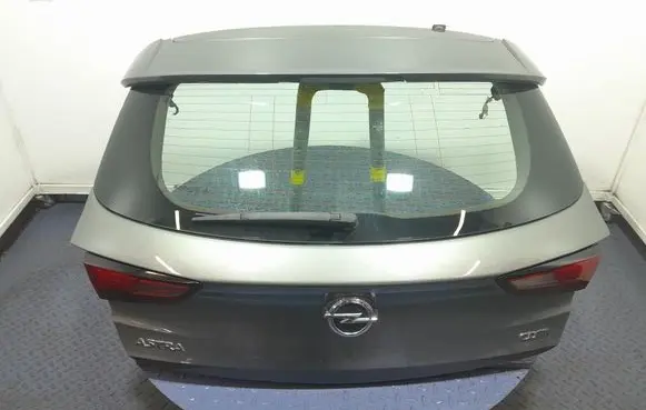 Bedford Astra Tailgate/trunk/boot lid 