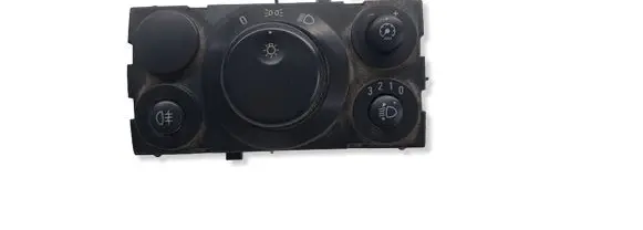 Opel Astra H Light switch 13198926 LK04063035
