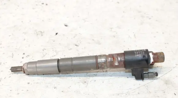 Volvo V60 Fuel injector 31303238 0445116046