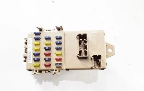 Subaru Forester SF Fuse module