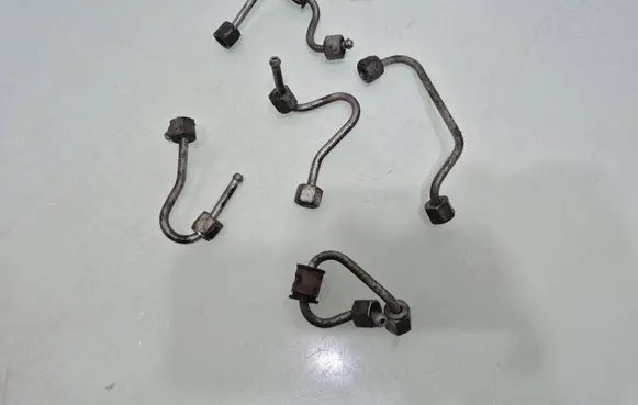 Ford Galaxy Fuel injector supply line/pipe 