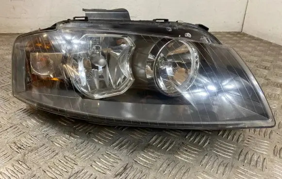 Audi A3 S3 8P Headlight/headlamp