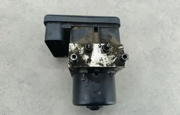 Volvo V50 ABS Pump