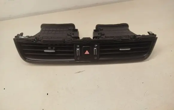 KIA Optima Dash center air vent grill 84760D4900WK