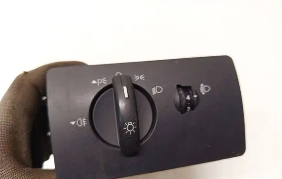 Ford Mondeo Mk III Light switch 4S7T13A024CA