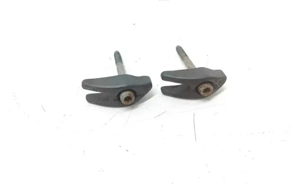 Ford Kuga II Fuel Injector clamp holder 9674341880