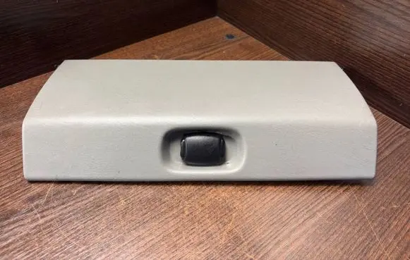 Opel Vivaro Glove box set 7701065006