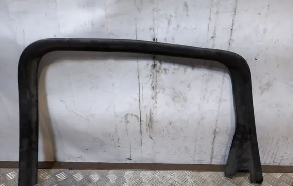 Volkswagen Touareg II Other rear door trim element 7P6867686
