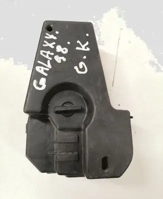Ford Galaxy Tail light bulb cover holder 95VW13N004DA 962603