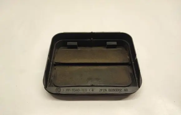 Tesla Model X Quarter panel pressure vent 2F2AB280B62AB