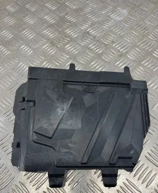 Mercedes-Benz GLA H247 Fuse box cover A2475459300
