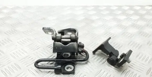 Rear door hinge set